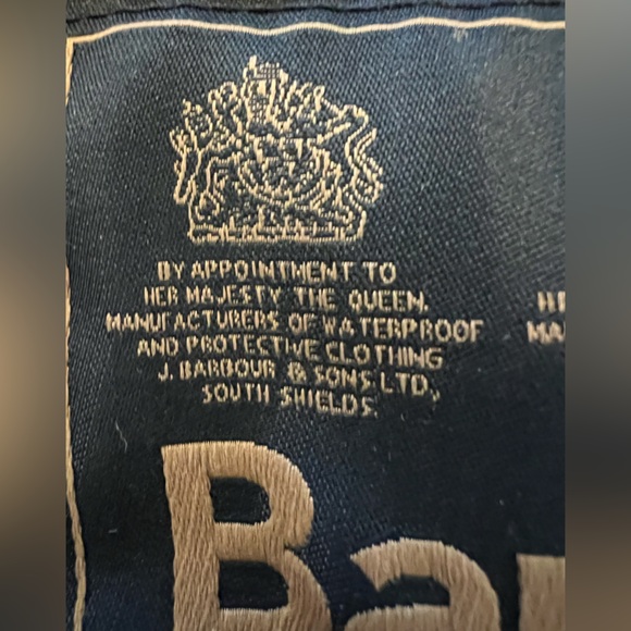 Barbour puffer jacket - Picture 5 of 7